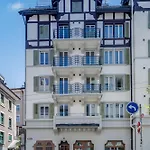 Hre St Gallen Center 公寓 *