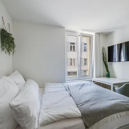 Hre St Gallen Center