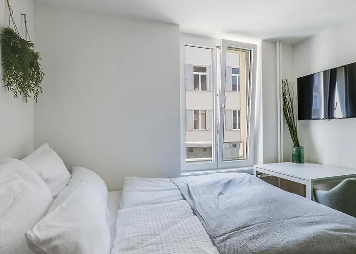 Hre St Gallen Center